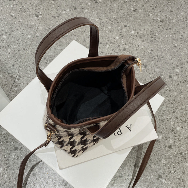 Houndstooth Shoulder Bags