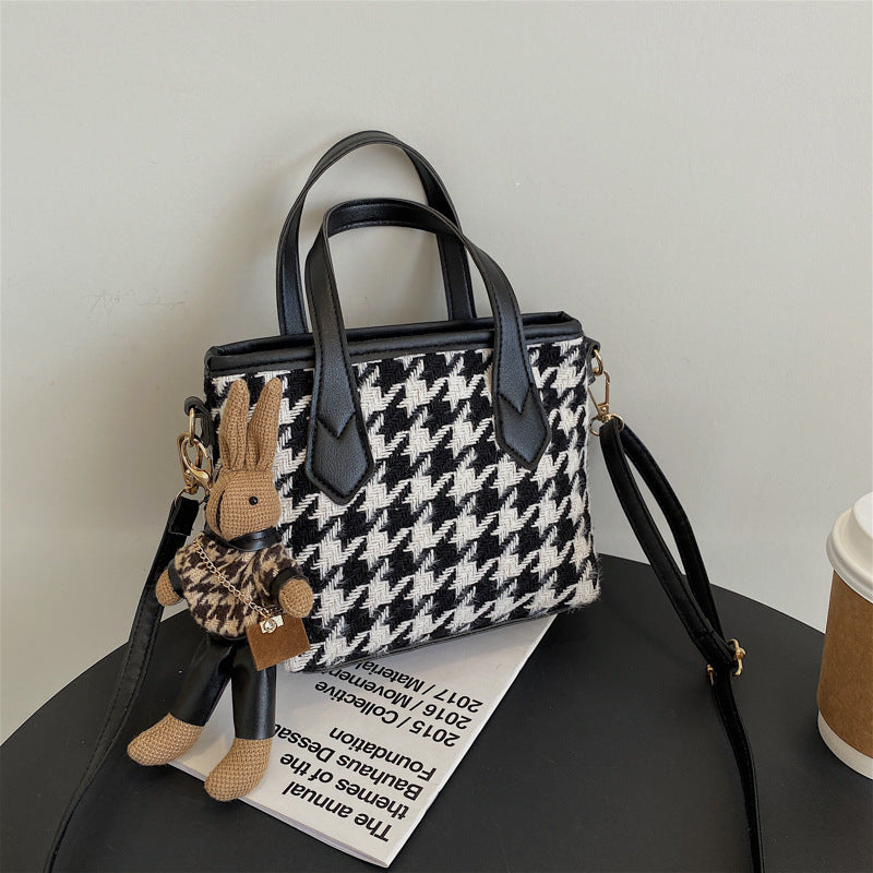 Houndstooth Shoulder Bags