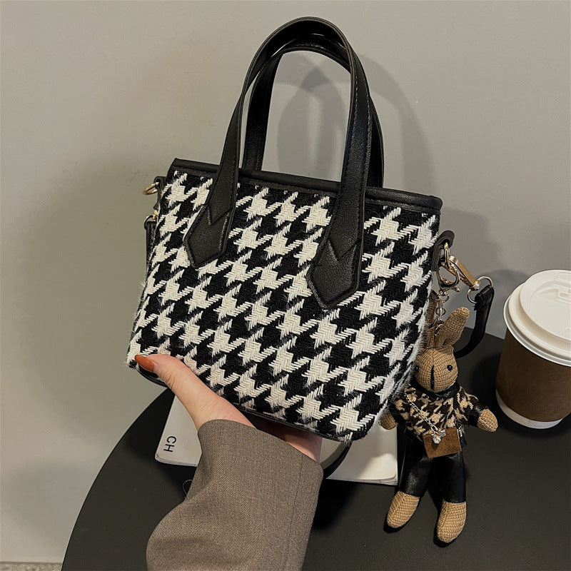 Houndstooth Shoulder Bags